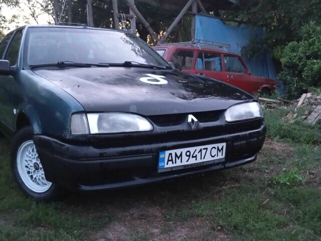 Синий Рено 19, объемом двигателя 1.4 л и пробегом 374 тыс. км за 710 $, фото 16 на Automoto.ua