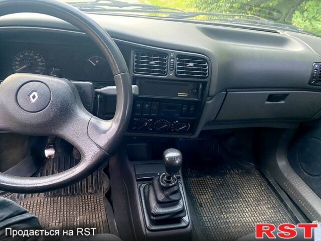 Синий Рено 19, объемом двигателя 1.4 л и пробегом 0 тыс. км за 1600 $, фото 7 на Automoto.ua