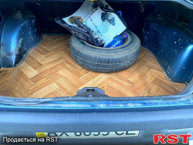 Синий Рено 19, объемом двигателя 1.4 л и пробегом 0 тыс. км за 1600 $, фото 4 на Automoto.ua
