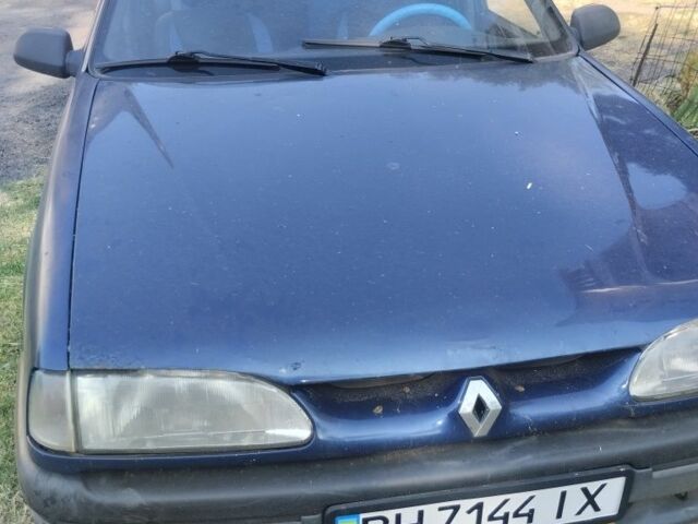 Синий Рено 19, объемом двигателя 1.4 л и пробегом 237 тыс. км за 1800 $, фото 1 на Automoto.ua