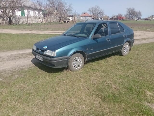 Зелений Рено 19, об'ємом двигуна 1 л та пробігом 200 тис. км за 1500 $, фото 1 на Automoto.ua