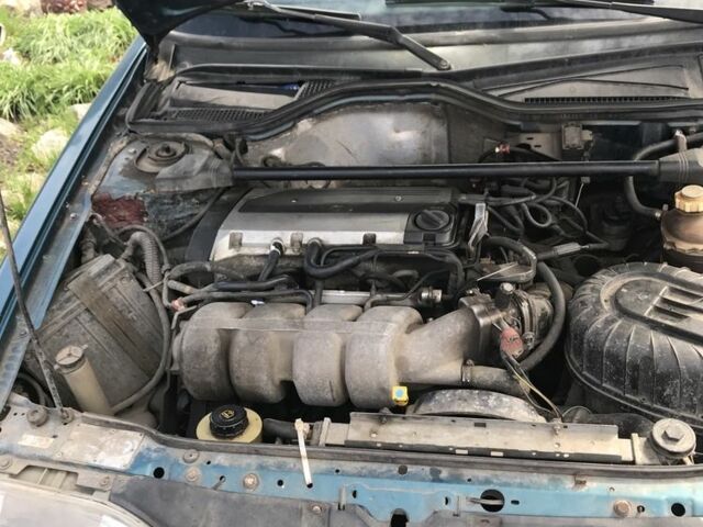 Зелений Рено 19, об'ємом двигуна 1.4 л та пробігом 172 тис. км за 1500 $, фото 6 на Automoto.ua