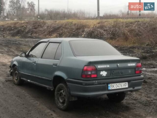 Зеленый Рено 19, объемом двигателя 1.4 л и пробегом 300 тыс. км за 500 $, фото 5 на Automoto.ua