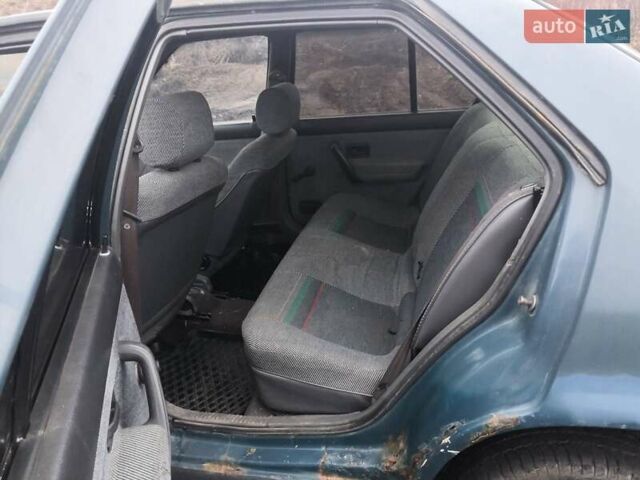 Зеленый Рено 19, объемом двигателя 1.4 л и пробегом 300 тыс. км за 500 $, фото 9 на Automoto.ua