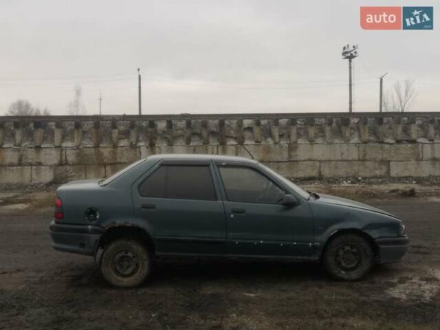 Зеленый Рено 19, объемом двигателя 1.4 л и пробегом 300 тыс. км за 500 $, фото 2 на Automoto.ua