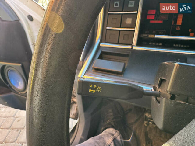 Белый Рено 21, объемом двигателя 1.72 л и пробегом 307 тыс. км за 999 $, фото 6 на Automoto.ua