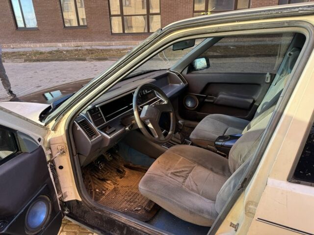 Белый Рено 21, объемом двигателя 0 л и пробегом 307 тыс. км за 999 $, фото 4 на Automoto.ua