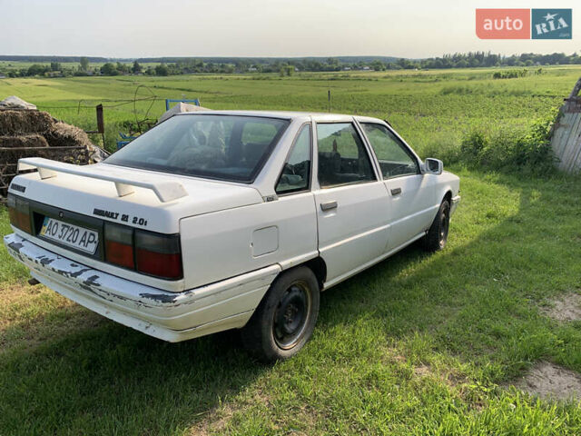 Белый Рено 21, объемом двигателя 2 л и пробегом 153 тыс. км за 599 $, фото 5 на Automoto.ua