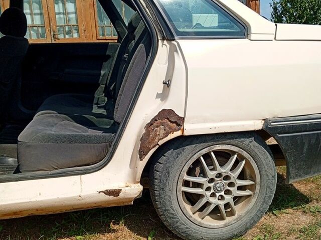 Бежевий Рено 21, об'ємом двигуна 2.1 л та пробігом 0 тис. км за 600 $, фото 2 на Automoto.ua
