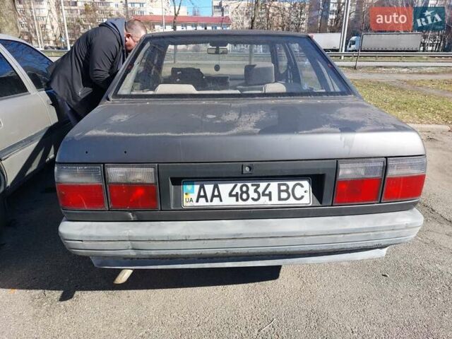 Чорний Рено 21, об'ємом двигуна 2 л та пробігом 250 тис. км за 850 $, фото 1 на Automoto.ua