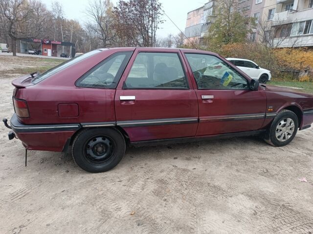 Червоний Рено 21, об'ємом двигуна 1.7 л та пробігом 345 тис. км за 954 $, фото 4 на Automoto.ua