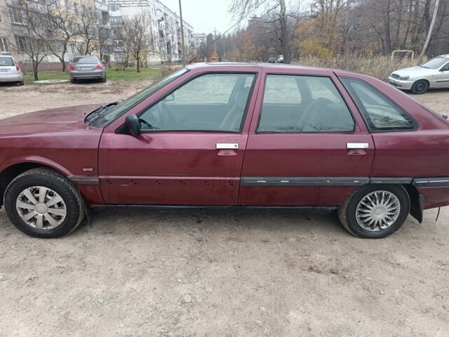 Червоний Рено 21, об'ємом двигуна 1.7 л та пробігом 345 тис. км за 954 $, фото 2 на Automoto.ua