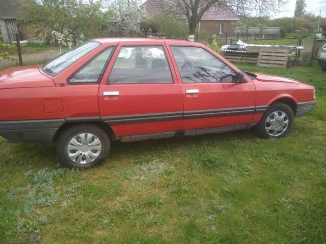 Красный Рено 21, объемом двигателя 0 л и пробегом 222 тыс. км за 550 $, фото 8 на Automoto.ua