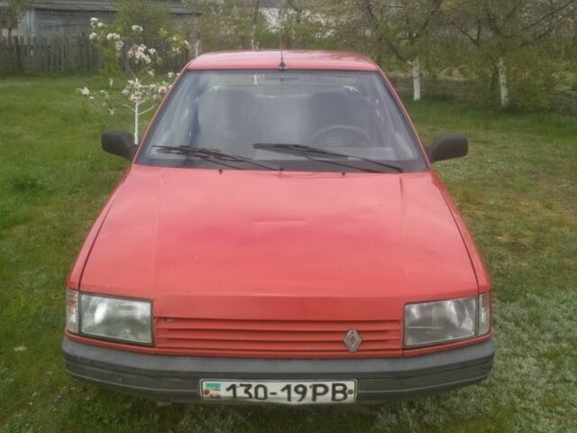 Красный Рено 21, объемом двигателя 0 л и пробегом 222 тыс. км за 550 $, фото 10 на Automoto.ua