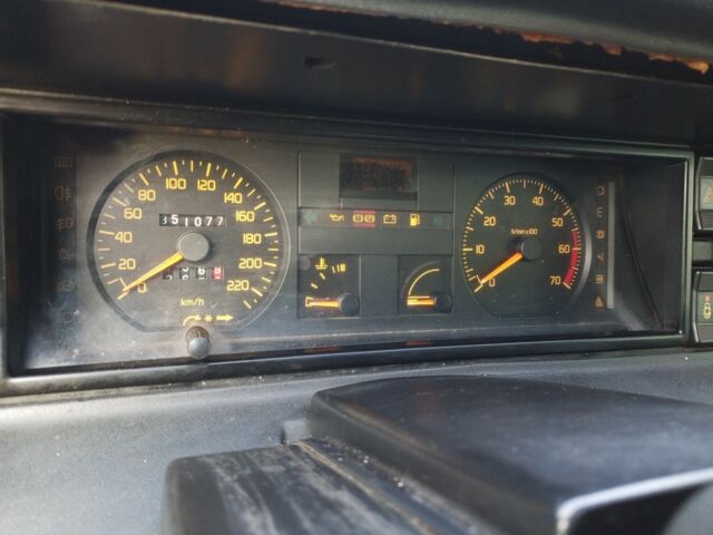 Красный Рено 21, объемом двигателя 1.7 л и пробегом 350 тыс. км за 1426 $, фото 2 на Automoto.ua