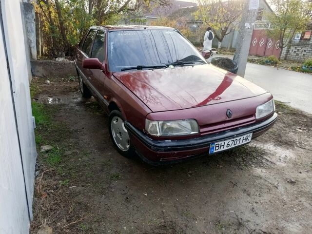 Красный Рено 21, объемом двигателя 1.7 л и пробегом 350 тыс. км за 1426 $, фото 6 на Automoto.ua