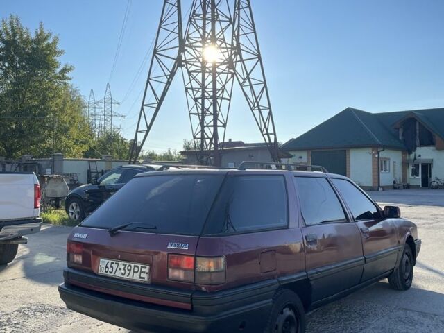 Красный Рено 21, объемом двигателя 1.8 л и пробегом 3 тыс. км за 600 $, фото 2 на Automoto.ua