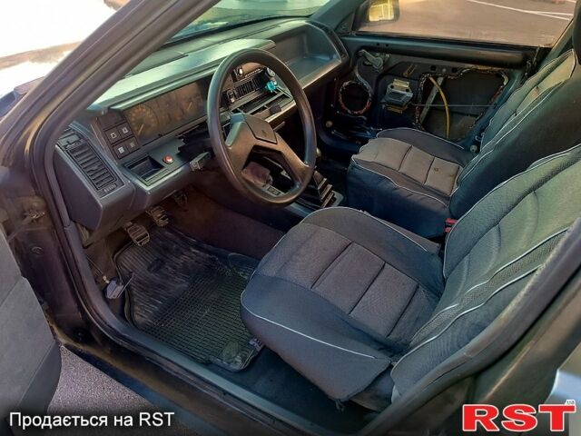 Рено 21, об'ємом двигуна 2 л та пробігом 0 тис. км за 850 $, фото 3 на Automoto.ua