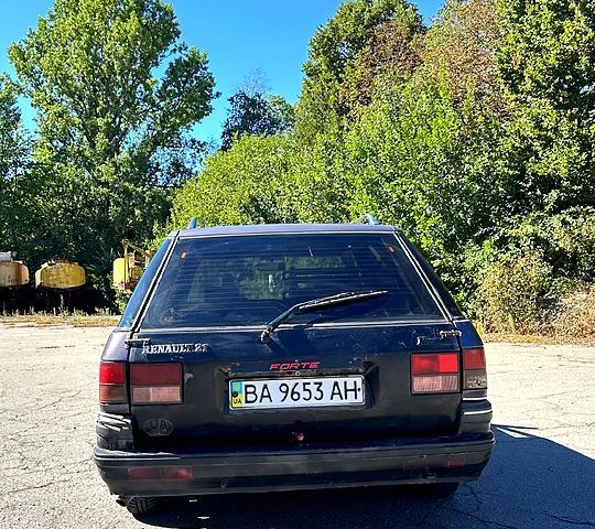 Рено 21, объемом двигателя 1.7 л и пробегом 231 тыс. км за 840 $, фото 2 на Automoto.ua