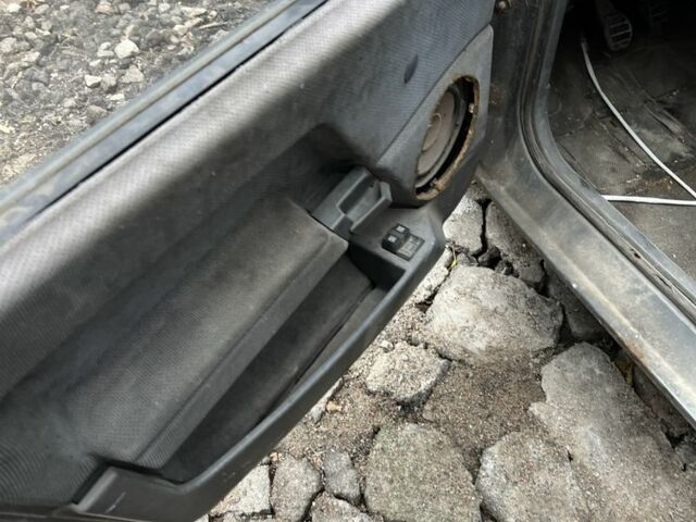 Сірий Рено 21, об'ємом двигуна 1.7 л та пробігом 199 тис. км за 500 $, фото 4 на Automoto.ua
