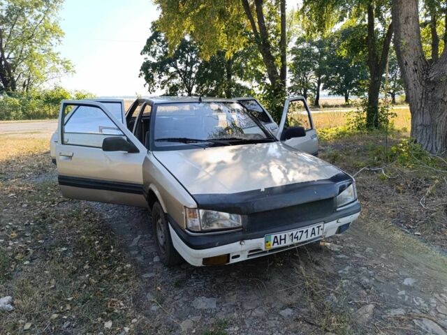 Серый Рено 21, объемом двигателя 1.7 л и пробегом 200 тыс. км за 955 $, фото 1 на Automoto.ua