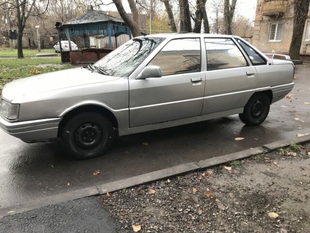 Серый Рено 21, объемом двигателя 1.7 л и пробегом 40 тыс. км за 713 $, фото 1 на Automoto.ua