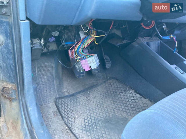 Сірий Рено 21, об'ємом двигуна 1.71 л та пробігом 211 тис. км за 500 $, фото 11 на Automoto.ua