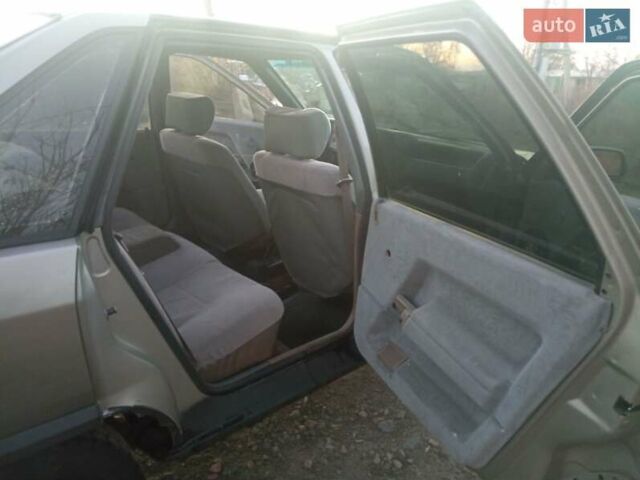 Серый Рено 21, объемом двигателя 1.7 л и пробегом 216 тыс. км за 899 $, фото 19 на Automoto.ua