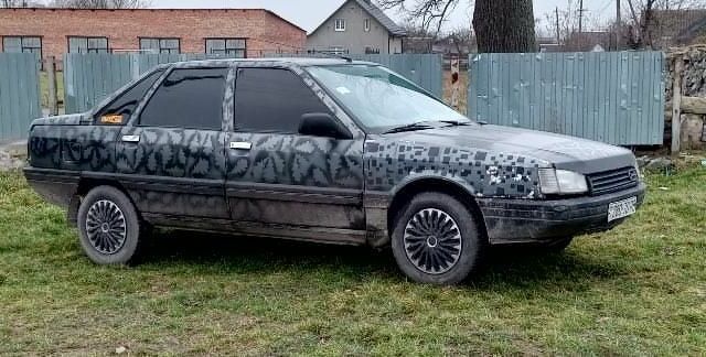 Сірий Рено 21, об'ємом двигуна 2 л та пробігом 99 тис. км за 591 $, фото 4 на Automoto.ua