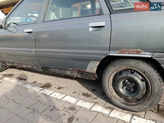 Серый Рено 21, объемом двигателя 1.7 л и пробегом 350 тыс. км за 900 $, фото 10 на Automoto.ua
