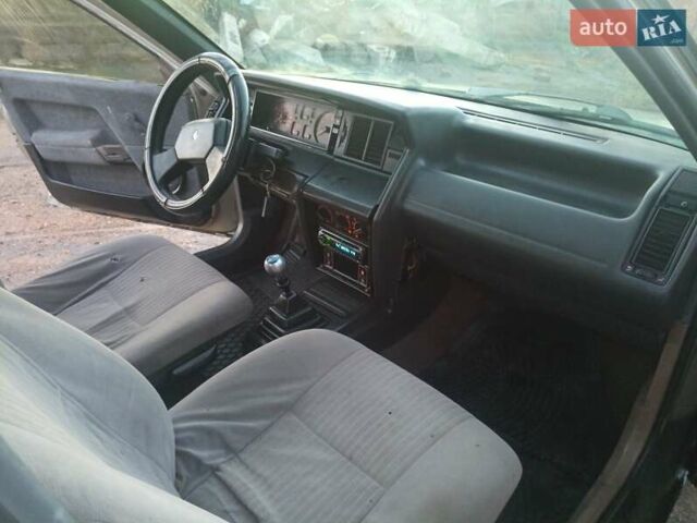 Серый Рено 21, объемом двигателя 1.7 л и пробегом 216 тыс. км за 999 $, фото 17 на Automoto.ua