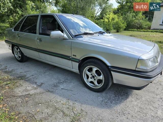 Серый Рено 21, объемом двигателя 1.7 л и пробегом 300 тыс. км за 900 $, фото 9 на Automoto.ua