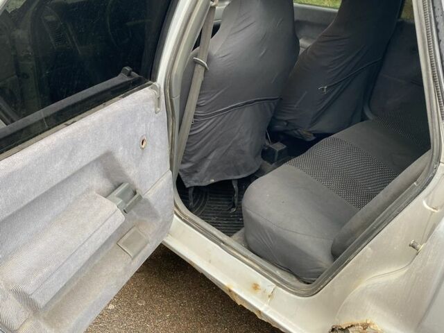 Рено 21 1990 в Шостке на Automoto.ua Серый Рено 21, объемом двигателя 1.7 л и пробегом 1000 тыс. км за 1200 $, фото 7 на Automoto.ua