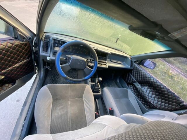 Серый Рено 21, объемом двигателя 1.7 л и пробегом 60 тыс. км за 400 $, фото 10 на Automoto.ua