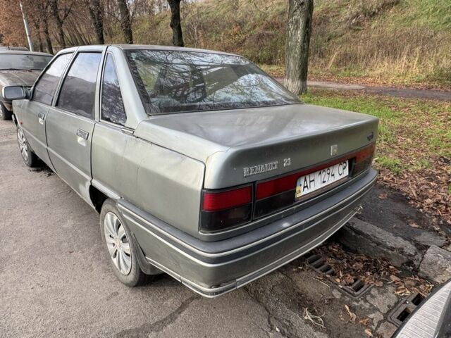 Серый Рено 21, объемом двигателя 1.7 л и пробегом 300 тыс. км за 499 $, фото 6 на Automoto.ua