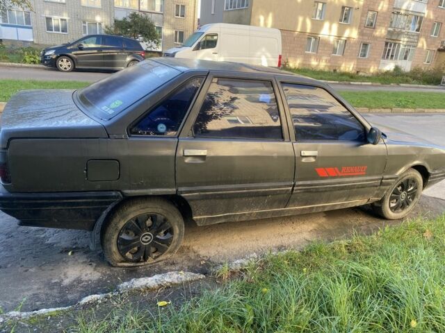 Серый Рено 21, объемом двигателя 1.7 л и пробегом 60 тыс. км за 400 $, фото 2 на Automoto.ua