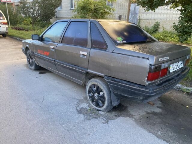 Серый Рено 21, объемом двигателя 1.7 л и пробегом 60 тыс. км за 400 $, фото 9 на Automoto.ua