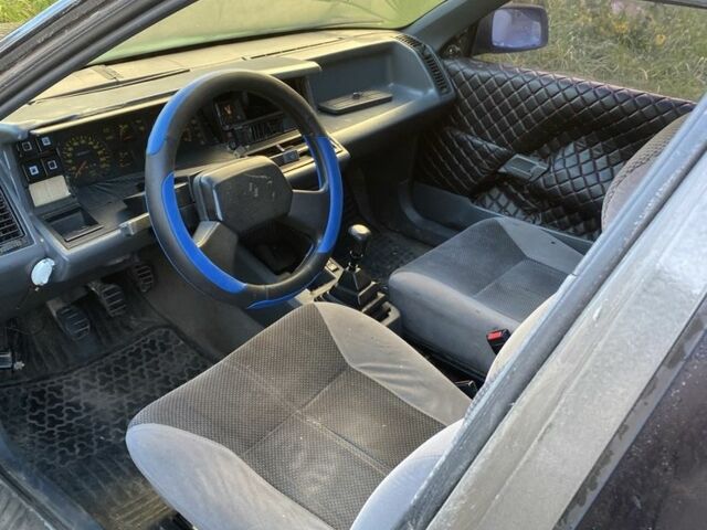 Серый Рено 21, объемом двигателя 1.7 л и пробегом 60 тыс. км за 400 $, фото 4 на Automoto.ua