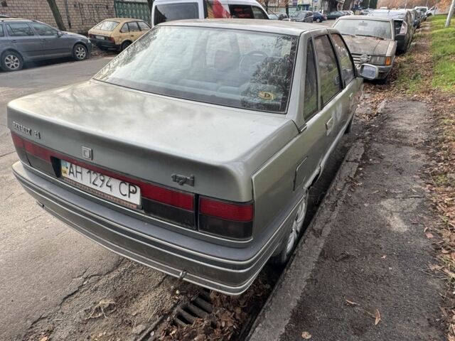Серый Рено 21, объемом двигателя 1.7 л и пробегом 300 тыс. км за 499 $, фото 7 на Automoto.ua
