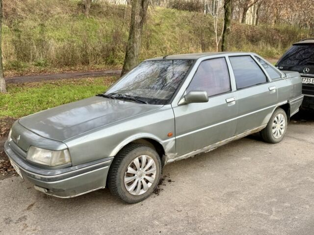 Серый Рено 21, объемом двигателя 1.7 л и пробегом 300 тыс. км за 499 $, фото 5 на Automoto.ua