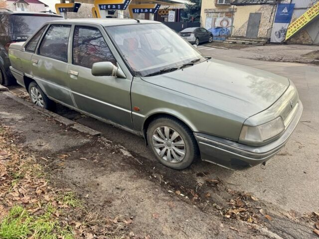 Серый Рено 21, объемом двигателя 1.7 л и пробегом 300 тыс. км за 499 $, фото 3 на Automoto.ua