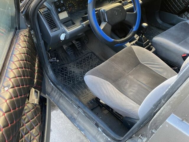 Серый Рено 21, объемом двигателя 1.7 л и пробегом 60 тыс. км за 400 $, фото 11 на Automoto.ua
