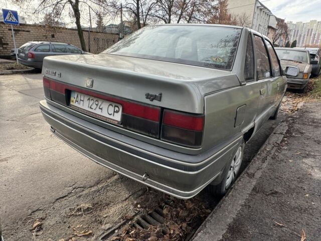 Серый Рено 21, объемом двигателя 1.7 л и пробегом 300 тыс. км за 499 $, фото 8 на Automoto.ua