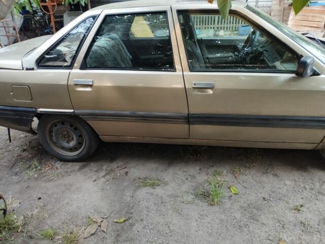 Сірий Рено 21, об'ємом двигуна 2 л та пробігом 200 тис. км за 596 $, фото 1 на Automoto.ua