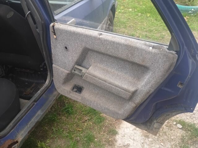 Синій Рено 21, об'ємом двигуна 1.7 л та пробігом 200 тис. км за 550 $, фото 8 на Automoto.ua