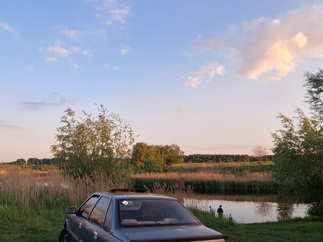 Синий Рено 21, объемом двигателя 1 л и пробегом 3 тыс. км за 800 $, фото 2 на Automoto.ua