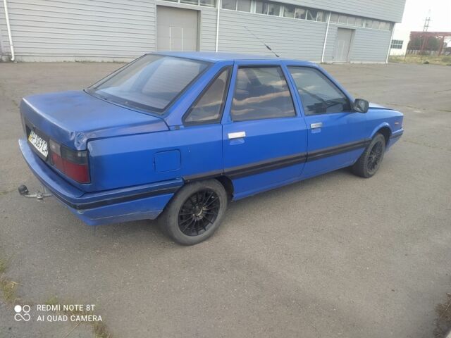 Синий Рено 21, объемом двигателя 2.1 л и пробегом 300 тыс. км за 850 $, фото 10 на Automoto.ua