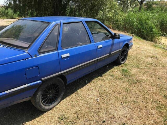 Синій Рено 21, об'ємом двигуна 2 л та пробігом 300 тис. км за 532 $, фото 7 на Automoto.ua
