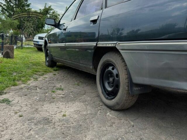 Синий Рено 21, объемом двигателя 1.7 л и пробегом 235 тыс. км за 650 $, фото 3 на Automoto.ua