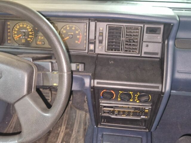 Рено 21 1989 в Обухове на Automoto.ua Синий Рено 21, объемом двигателя 0 л и пробегом 143 тыс. км за 1441 $, фото 4 на Automoto.ua